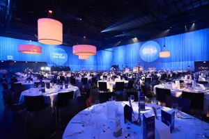 Lehre am Ball 2019 auf der Werkstattbühne © Anja Koehler