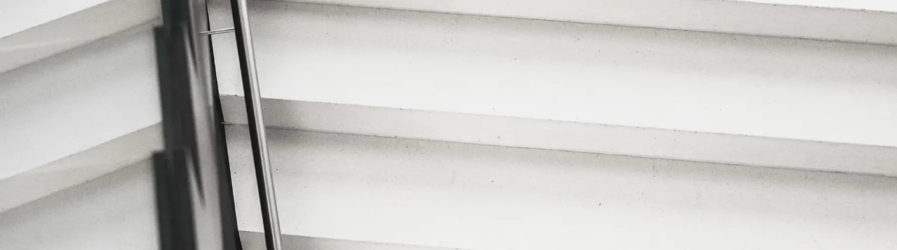 Nahaufnahme weiße Treppe im Festspielhaus Bregenz © Büro Magma, Magdalena Türtscher